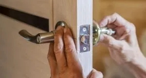 Conserto de fehcaduras de porta em goiânia